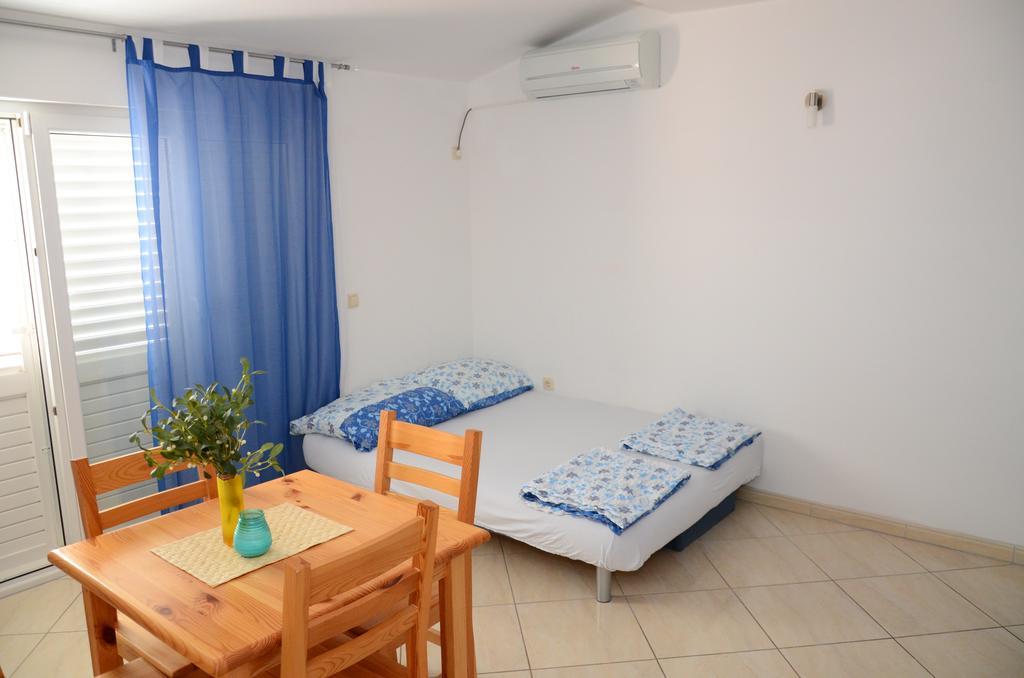 Apartments Bozic Novi Vinodolski Pokój zdjęcie