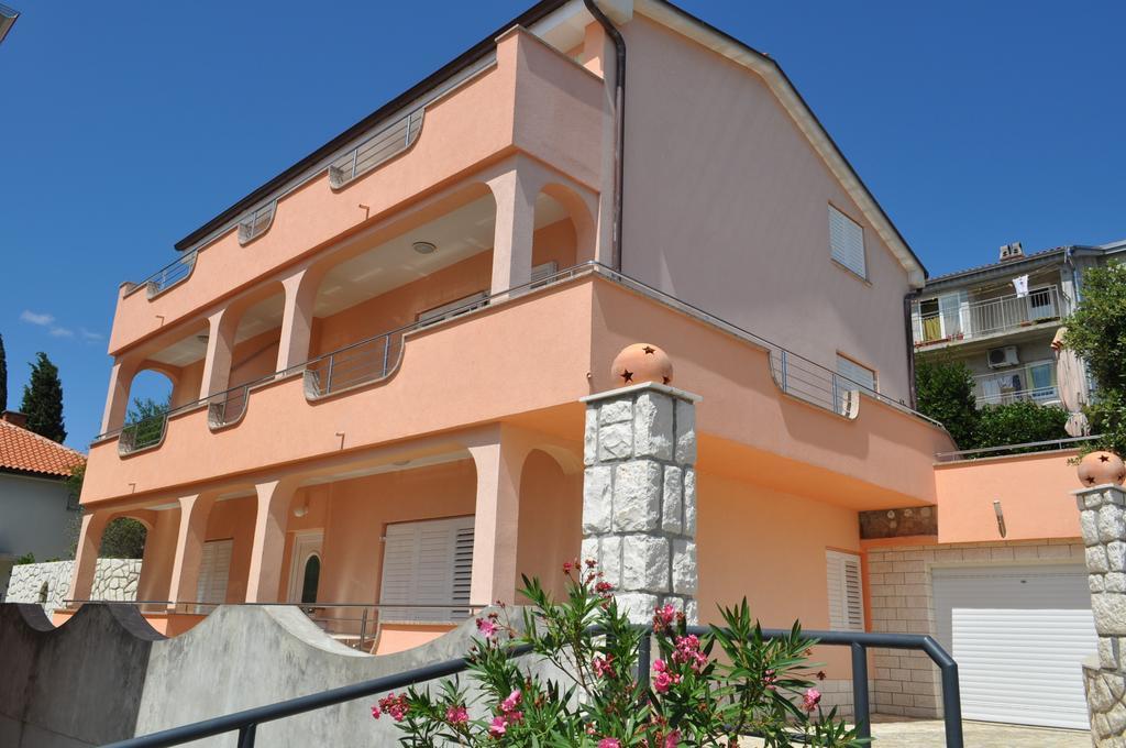 Apartments Bozic Novi Vinodolski Zewnętrze zdjęcie